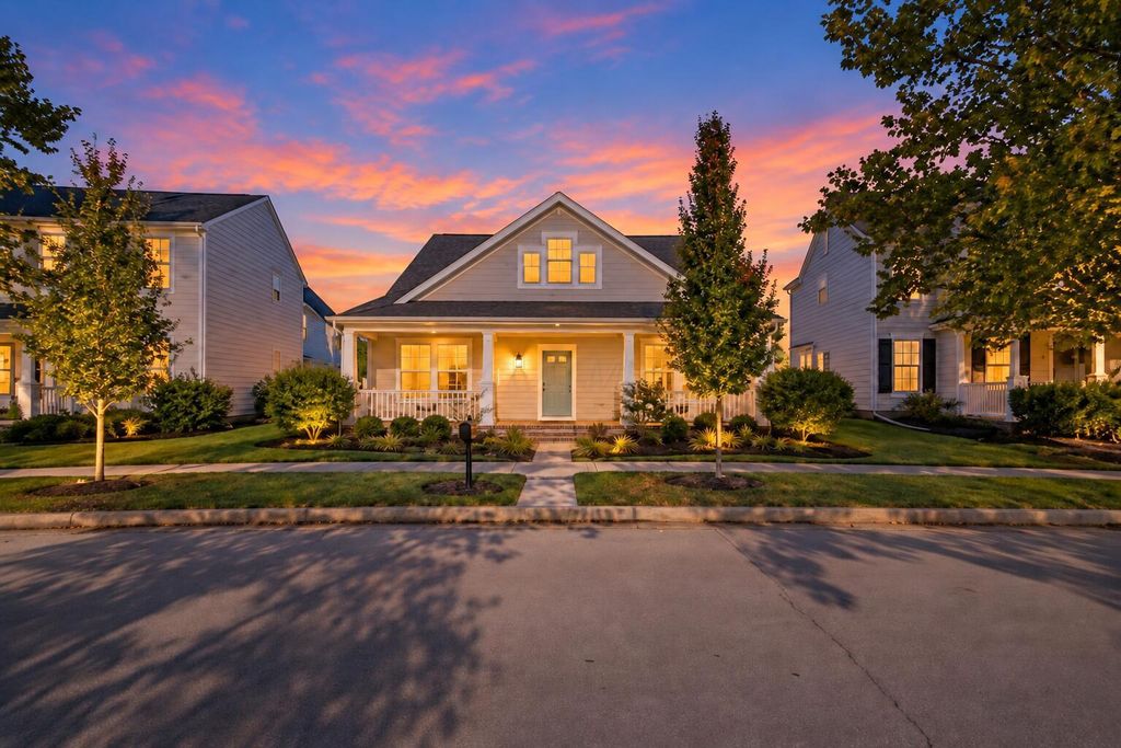 6083 Grand Strand Avenue, Westerville, OH 43081