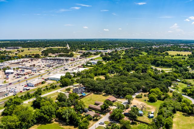 122 Williams Street, Terrell, TX 75160