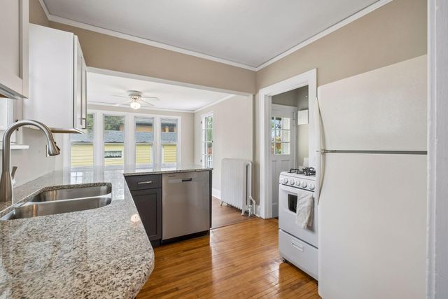 387 Cretin Avenue S, Saint Paul, MN 55105