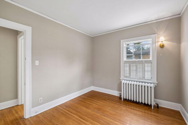 387 Cretin Avenue S, Saint Paul, MN 55105