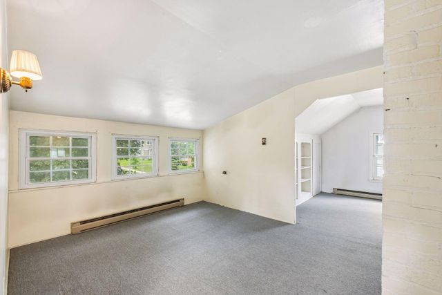 387 Cretin Avenue S, Saint Paul, MN 55105