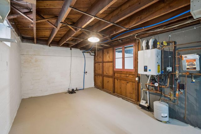 387 Cretin Avenue S, Saint Paul, MN 55105