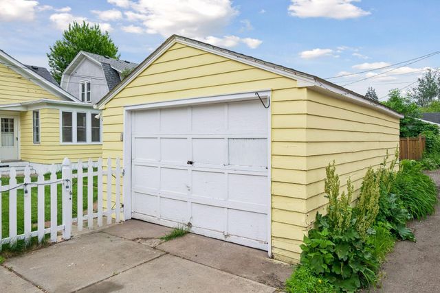 387 Cretin Avenue S, Saint Paul, MN 55105