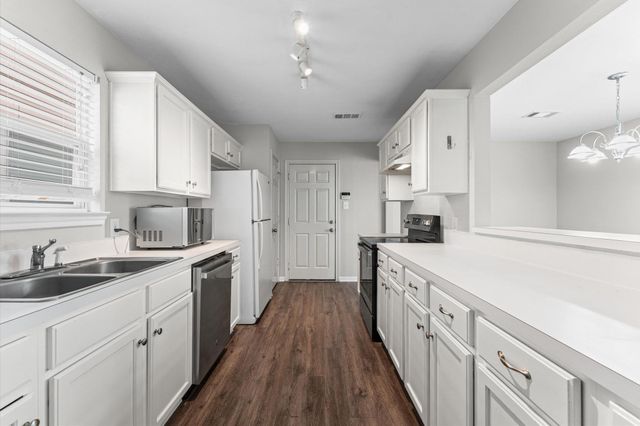 1424 Ruthven Street, Houston, TX 77019