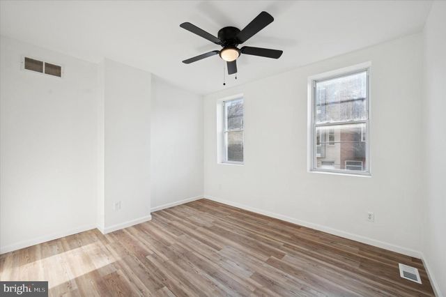 2013 TITAN ST, Philadelphia, PA 19146