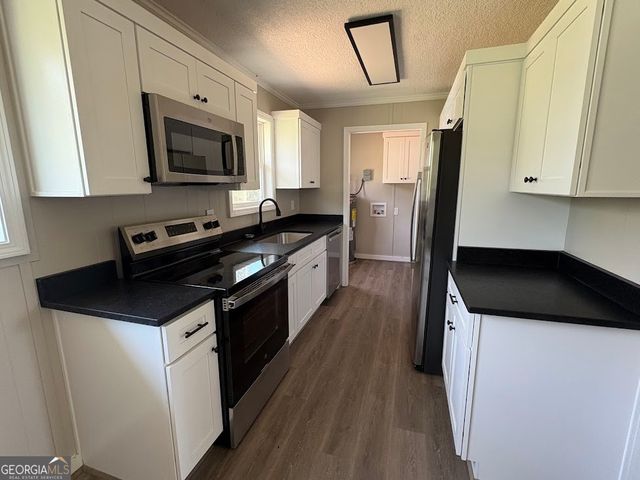 2446 Hoke Dickerson, Elberton, GA 30635