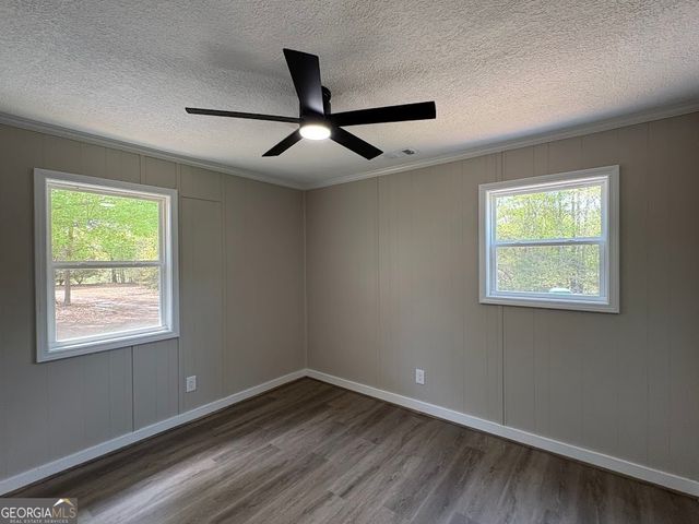 2446 Hoke Dickerson, Elberton, GA 30635