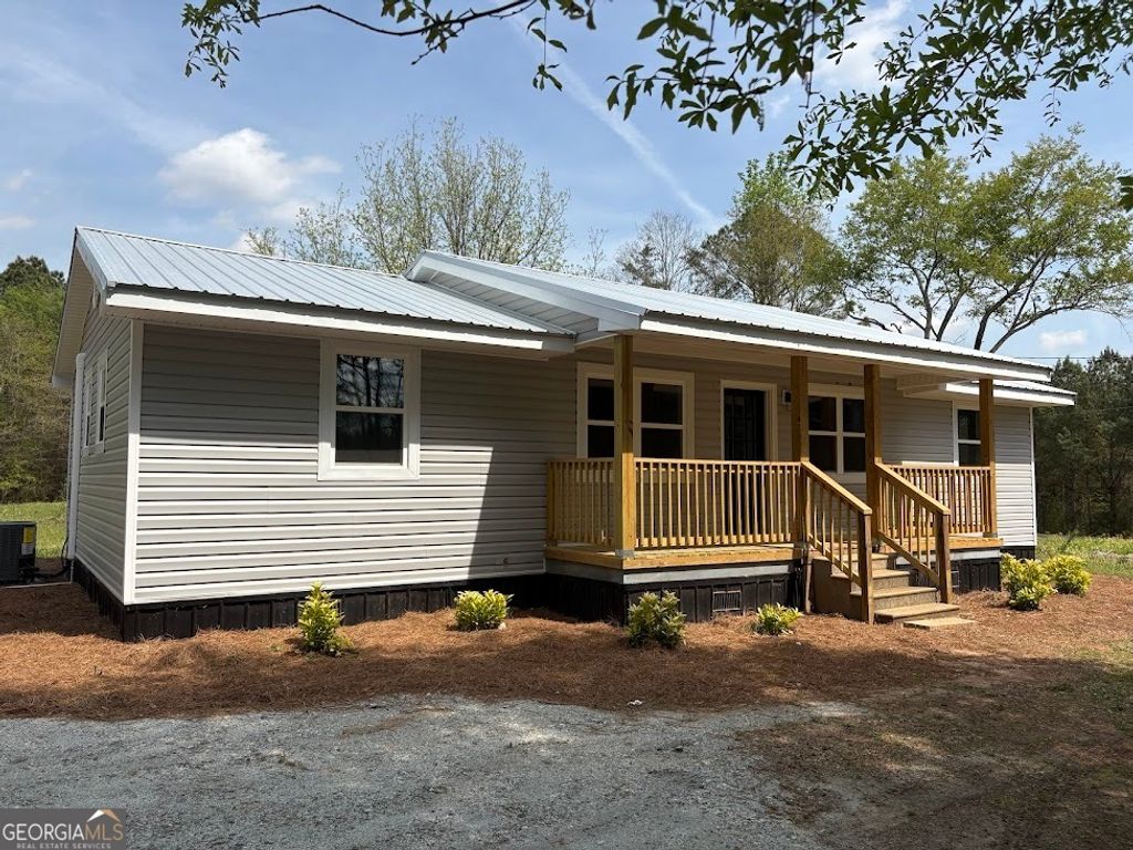 2446 Hoke Dickerson, Elberton, GA 30635