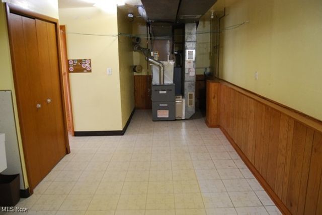 13585 Pineview Court, Middleburg Heights, OH 44130