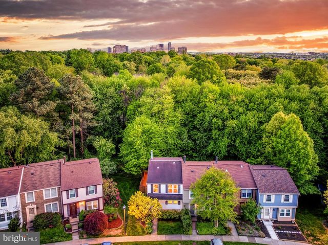 1654 BARNSTEAD DR, Reston, VA 20194