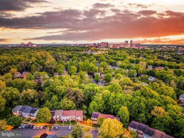 1654 BARNSTEAD DR, Reston, VA 20194