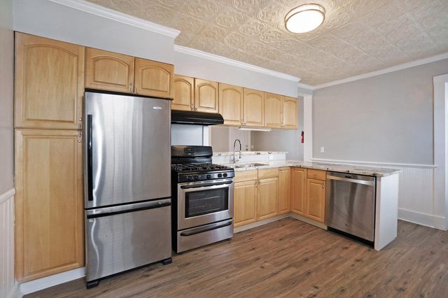 709 W Lovell Street, Kalamazoo, MI 49007