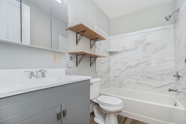 709 W Lovell Street, Kalamazoo, MI 49007