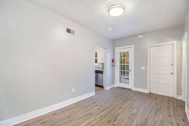 709 W Lovell Street, Kalamazoo, MI 49007