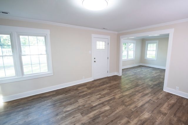 815 Cedar Ln, Tullahoma, TN 37388