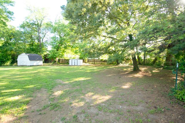 815 Cedar Ln, Tullahoma, TN 37388