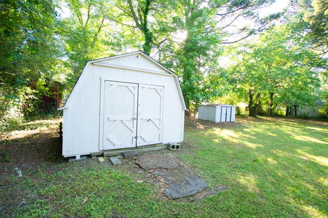 815 Cedar Ln, Tullahoma, TN 37388
