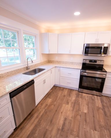 815 Cedar Ln, Tullahoma, TN 37388