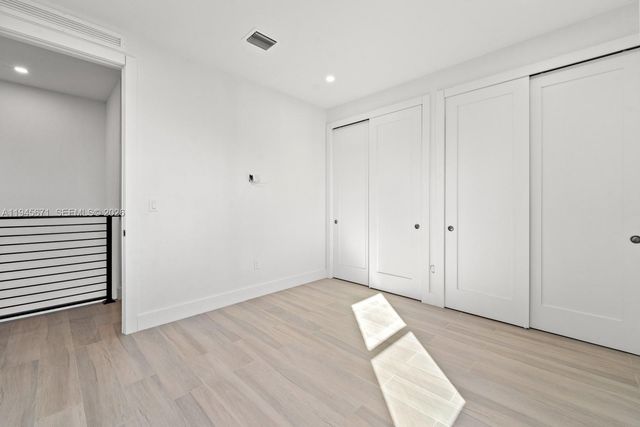 740 NW 24th Ct, Miami, FL 33125