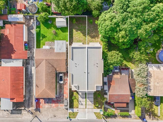740 NW 24th Ct, Miami, FL 33125
