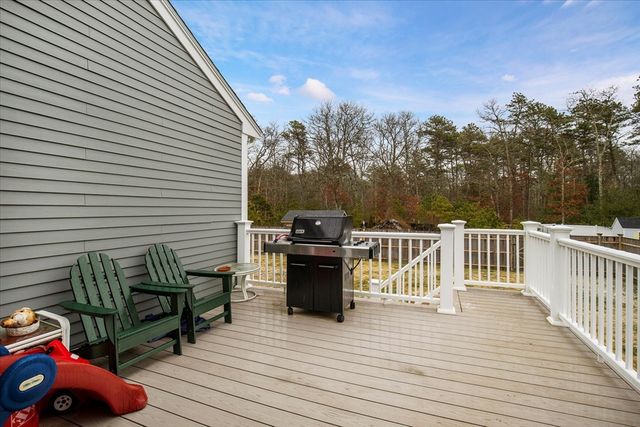 7 Maxwell Lane, Sandwich, MA 02563