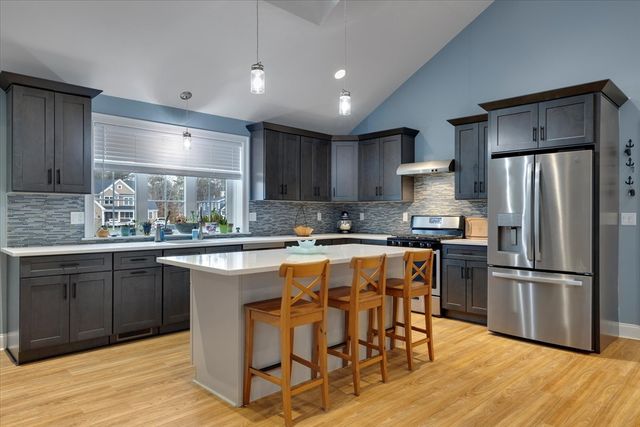 7 Maxwell Lane, Sandwich, MA 02563