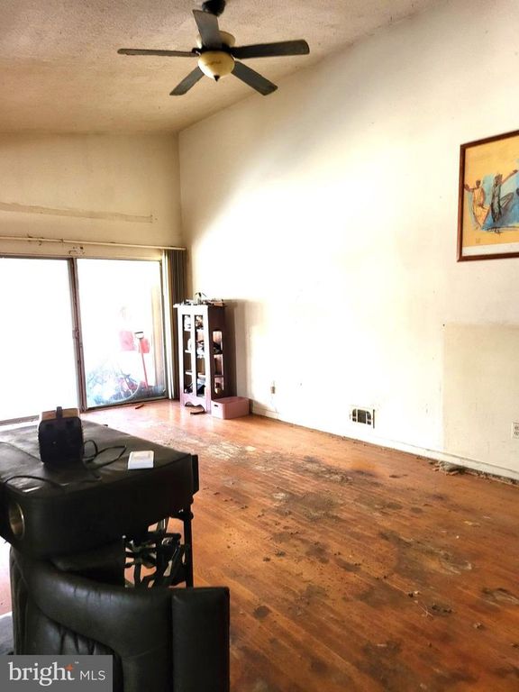 3432 GAITHER RD, Baltimore, MD 21244