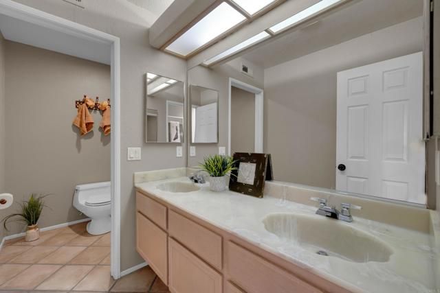 364 Vista Alegria, Oceanside, CA 92057