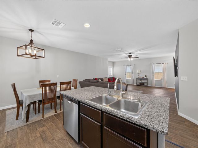 624 Independence Ave, Liberty Hill, TX 78642