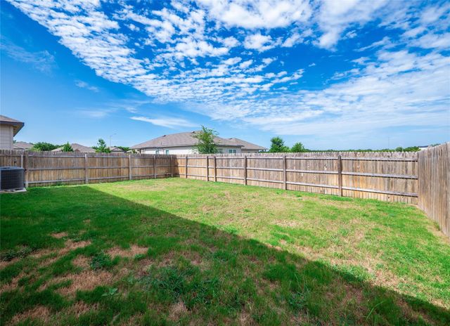 624 Independence Ave, Liberty Hill, TX 78642