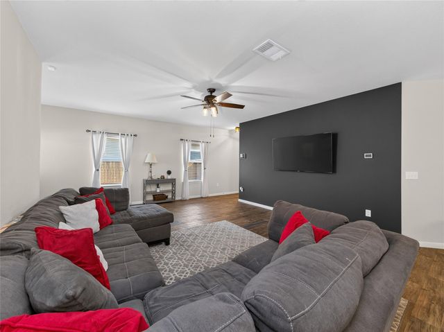 624 Independence Ave, Liberty Hill, TX 78642