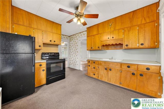 3301 Lehigh Street, Whitehall Twp, PA 18052