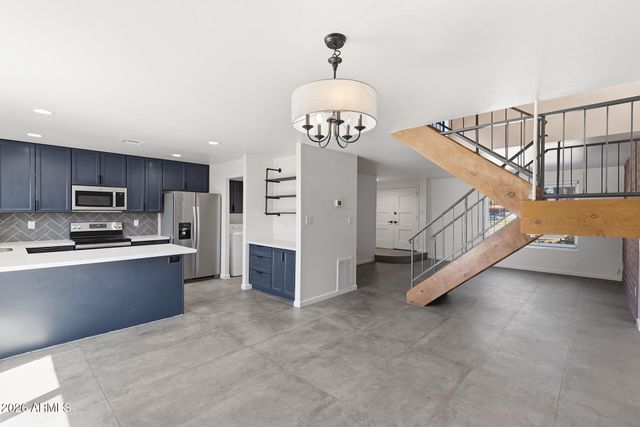 1411 E SOUTHERN Avenue, Tempe, AZ 85282