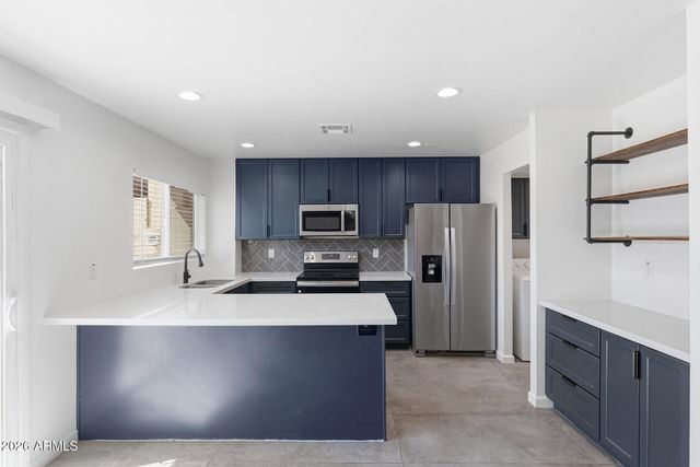 1411 E SOUTHERN Avenue, Tempe, AZ 85282