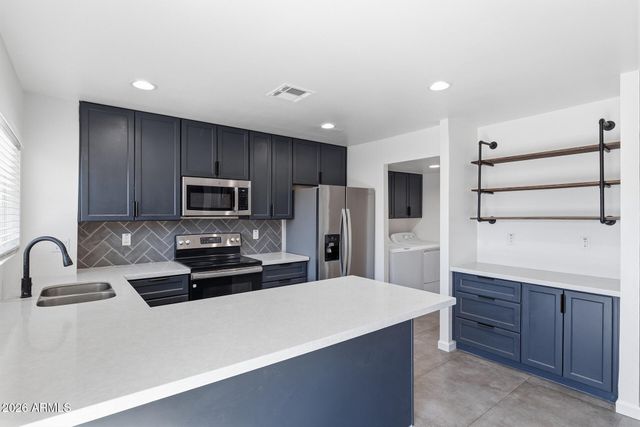 1411 E SOUTHERN Avenue, Tempe, AZ 85282