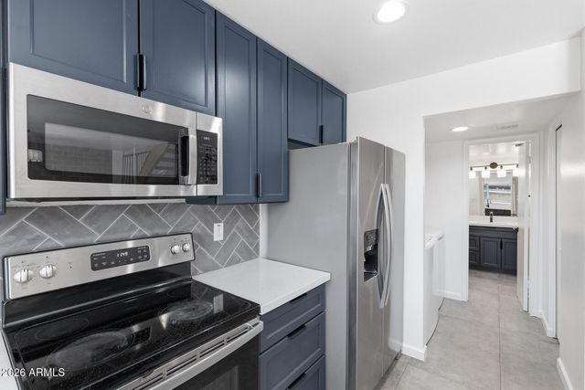 1411 E SOUTHERN Avenue, Tempe, AZ 85282