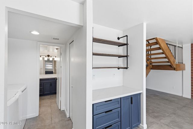 1411 E SOUTHERN Avenue, Tempe, AZ 85282