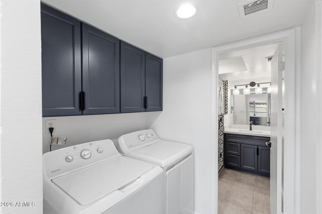 1411 E SOUTHERN Avenue, Tempe, AZ 85282