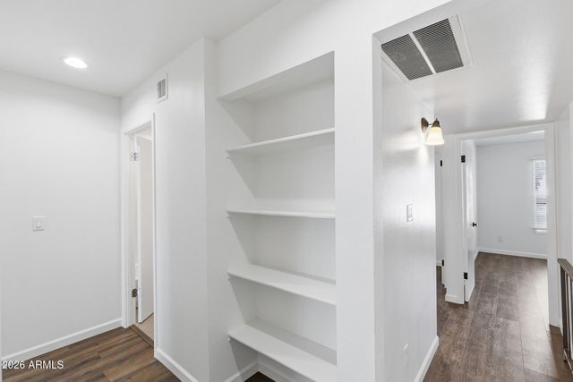 1411 E SOUTHERN Avenue, Tempe, AZ 85282