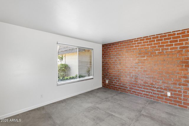 1411 E SOUTHERN Avenue, Tempe, AZ 85282