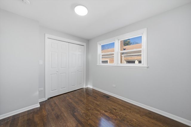 2811 W 82nd Street, Chicago, IL 60652