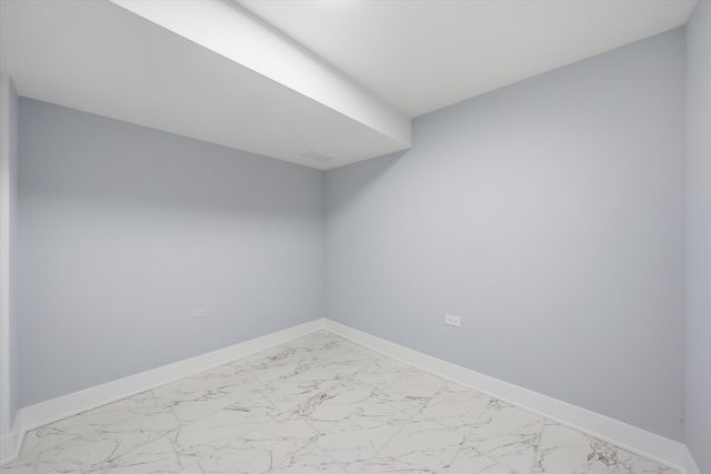 2811 W 82nd Street, Chicago, IL 60652