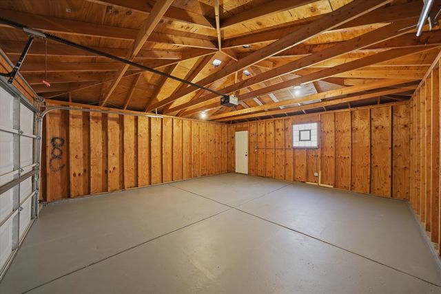 2811 W 82nd Street, Chicago, IL 60652