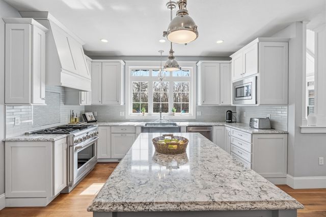 5 Ryan Farm Road, Windham, NH 03087