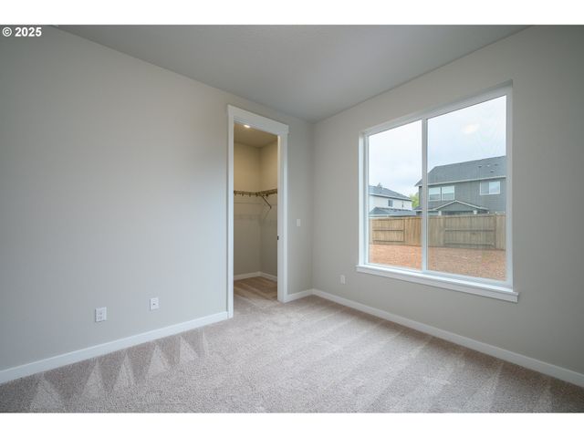 24066 Sw Maple Ter Sw, Sherwood, OR 97140