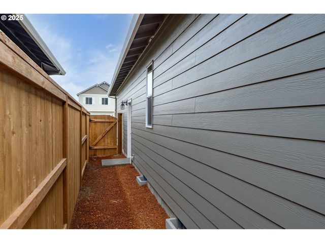 24066 Sw Maple Ter Sw, Sherwood, OR 97140