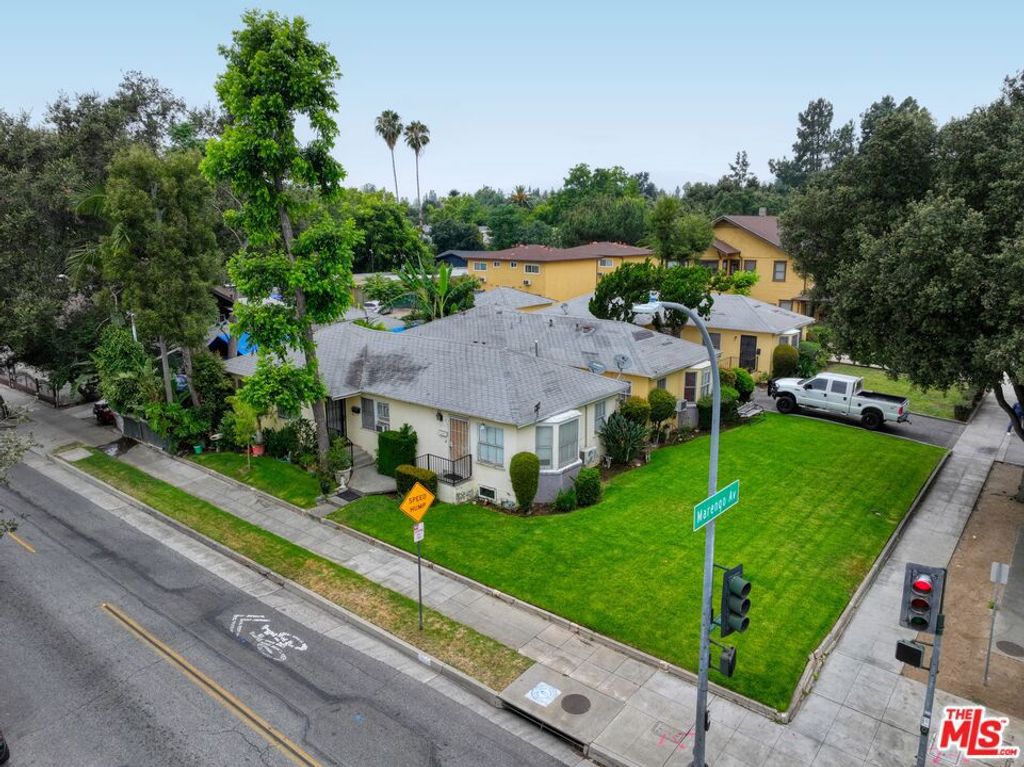 Image 4 of property listing at 925 N Marengo Avenue, Pasadena, CA 91103