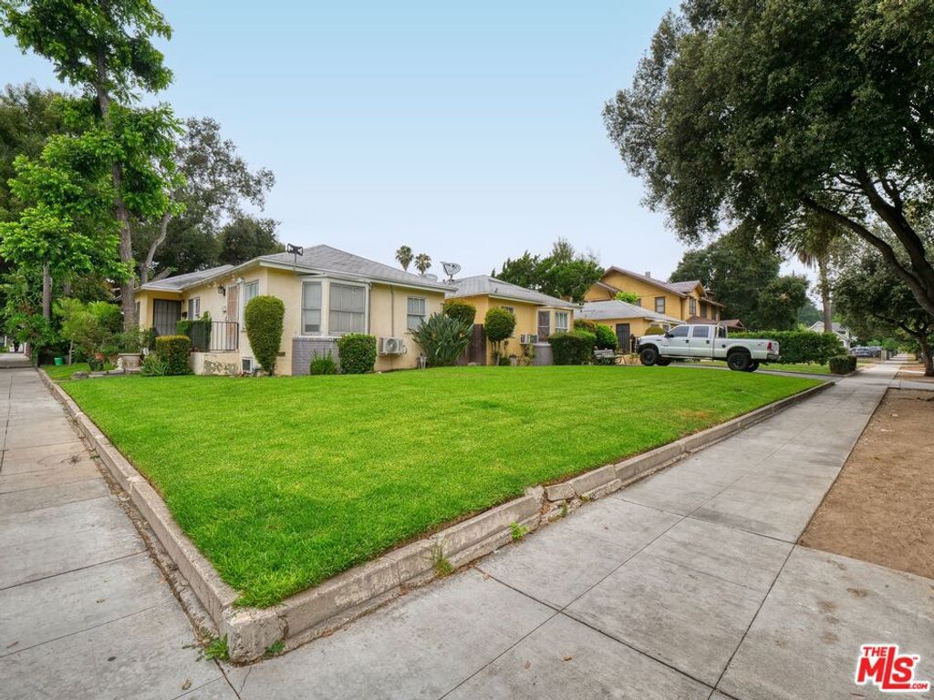 Image 8 of property listing at 925 N Marengo Avenue, Pasadena, CA 91103