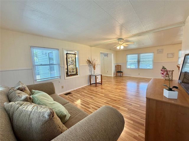 115 GARDENIA WAY, Leesburg, FL 34748