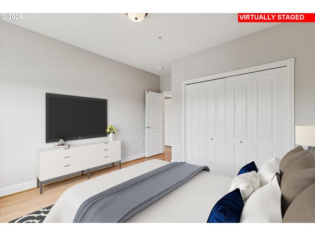 2241 Nw PETTYGROVE St 5, Portland, OR 97210